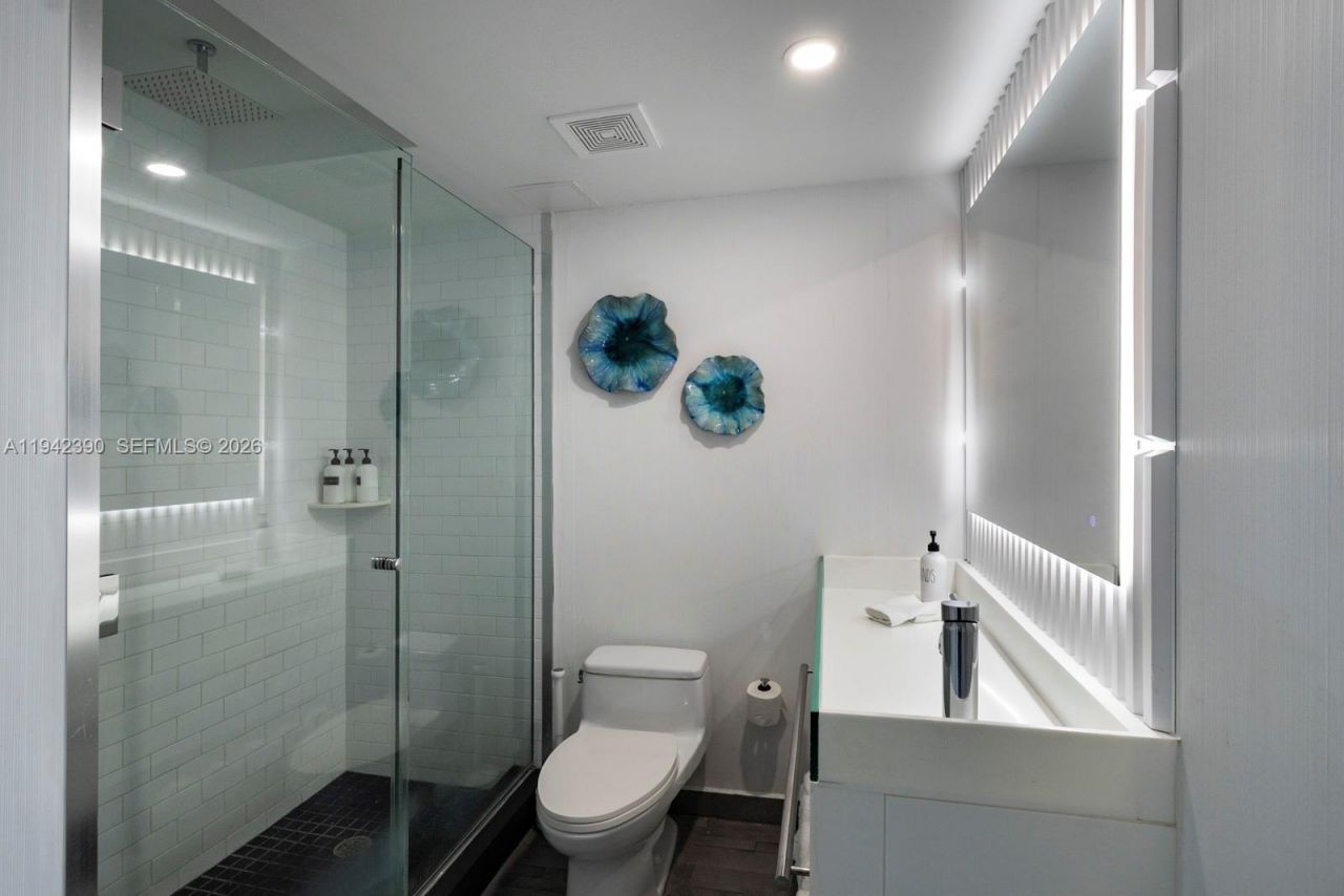 1100 West Ave, Unit 509, Miami Beach, FL 33139 Photo