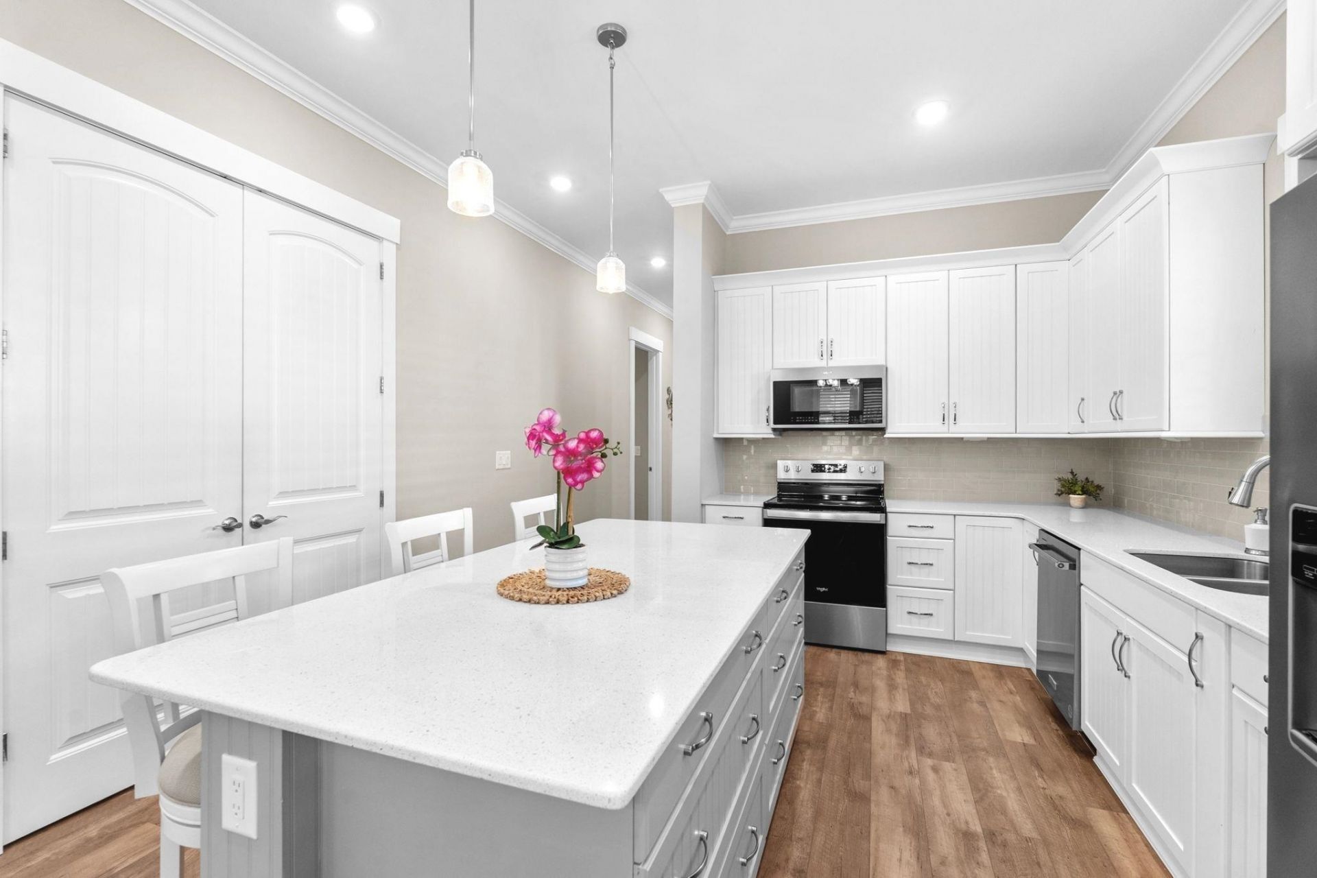 8155 Living Tide Dr. Photo 11