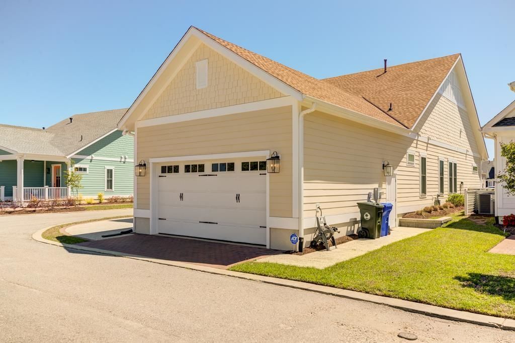 8155 Living Tide Dr. Photo 36