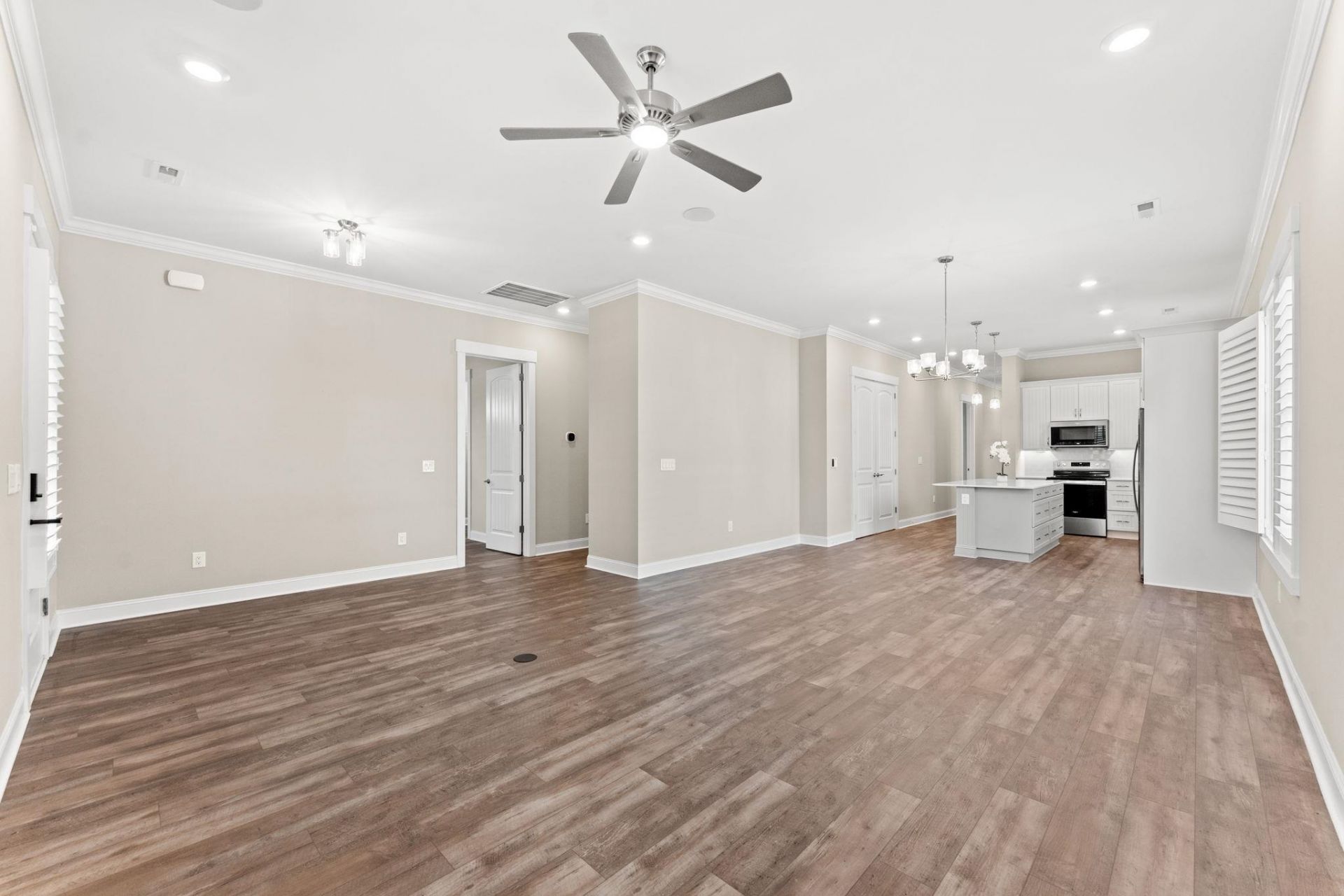 8155 Living Tide Dr. Photo 7