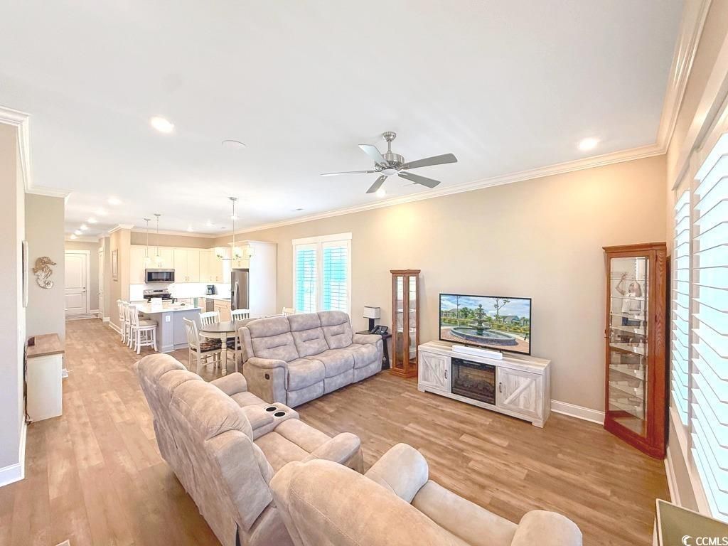 8155 Living Tide Dr. Photo 9