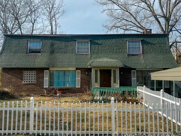 411 Elm Drive, East St Louis, IL 62203