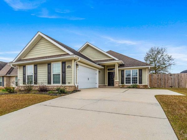 7389 Farmers Rd, Pensacola, FL 32526