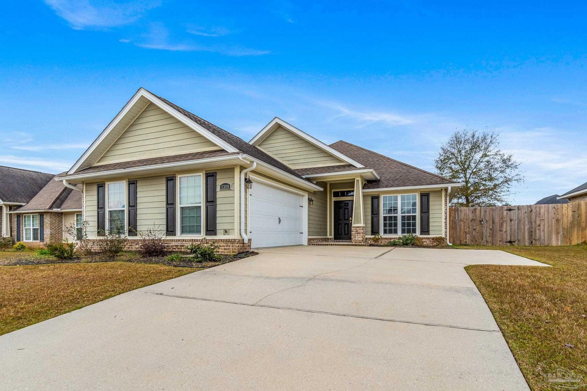 7389 Farmers Rd, Pensacola, FL 32526 Main Photo