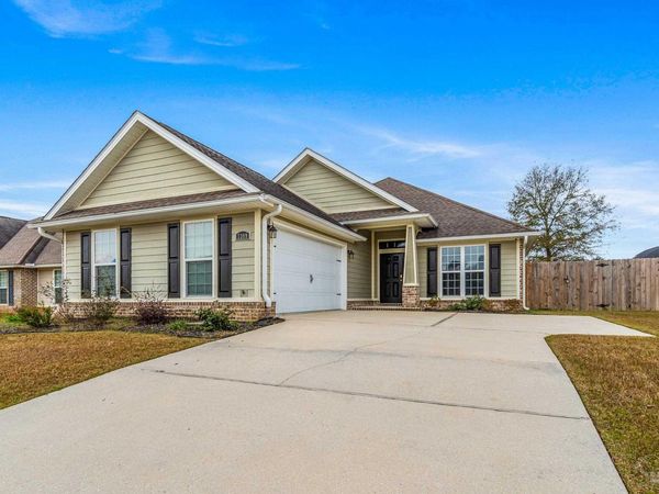 7389 Farmers Rd, Pensacola, FL 32526