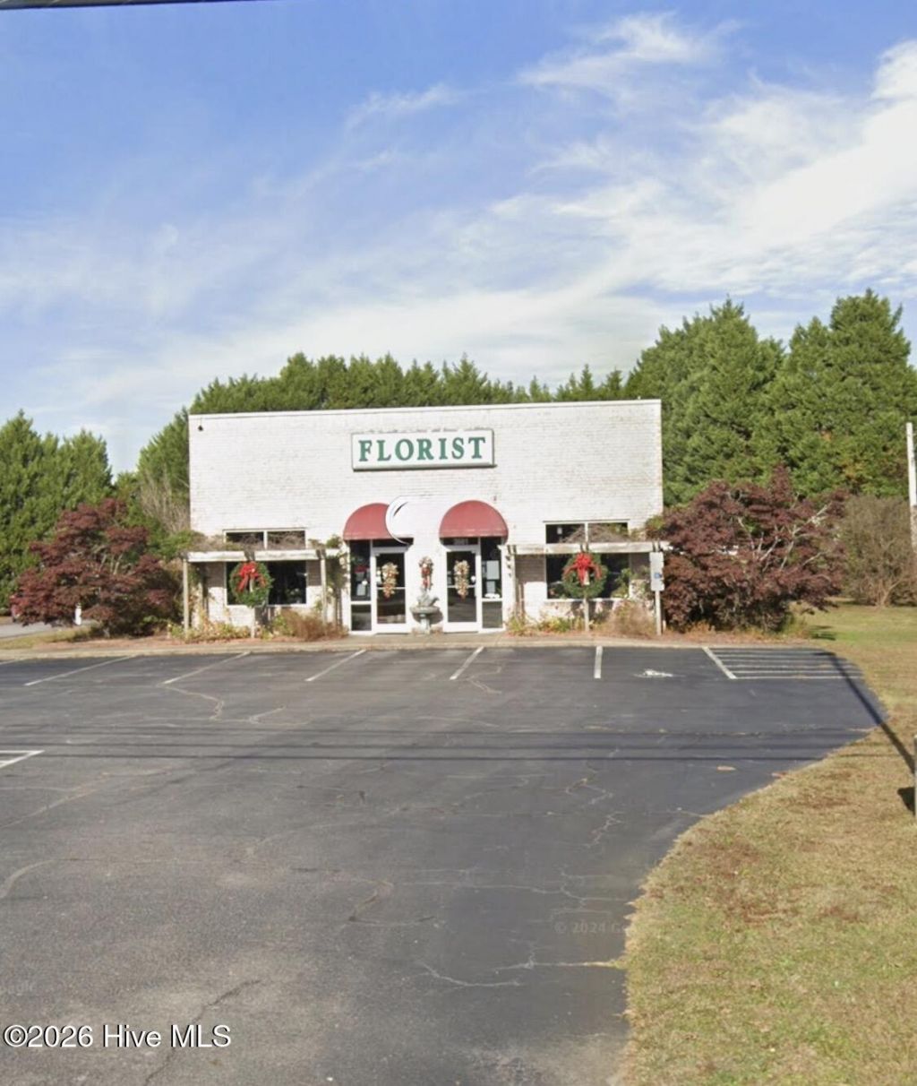 3601 Airport Boulevard Nw, Wilson, NC 27896 Main Photo