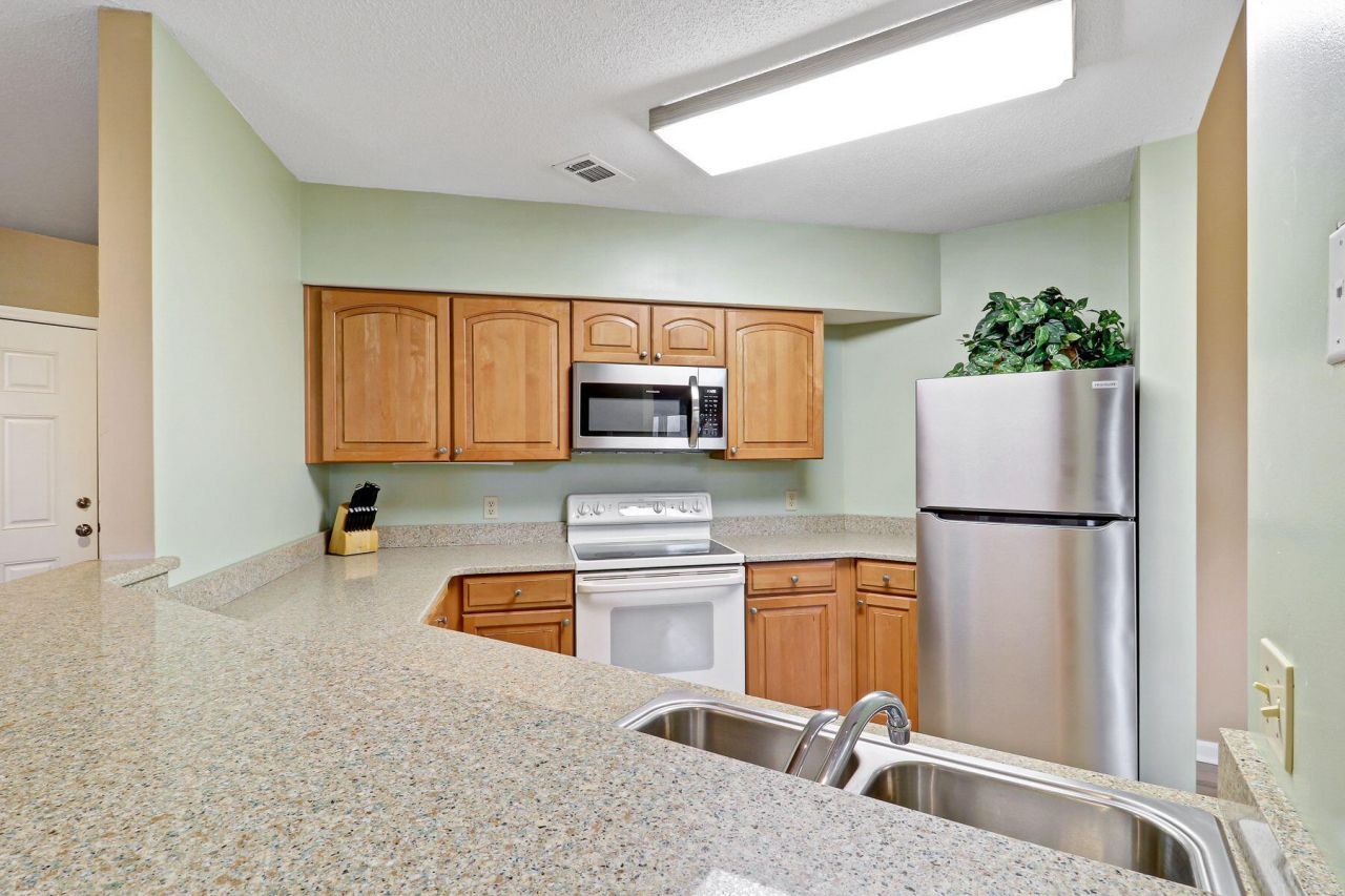 55 Barcelona Road Photo 14