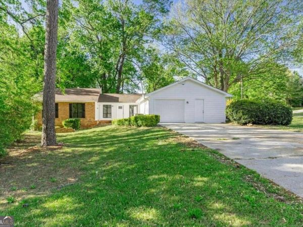2254 Lisbon Lane, Jonesboro, GA 30236