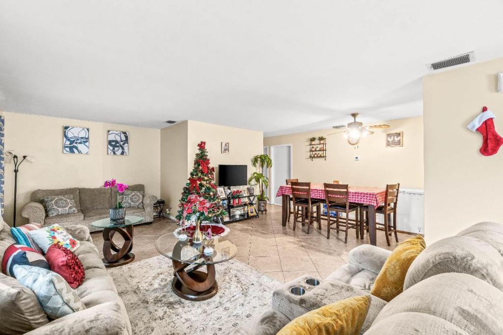 5697 Boynton Bay Circle, Boynton Beach, FL 33437 Photo