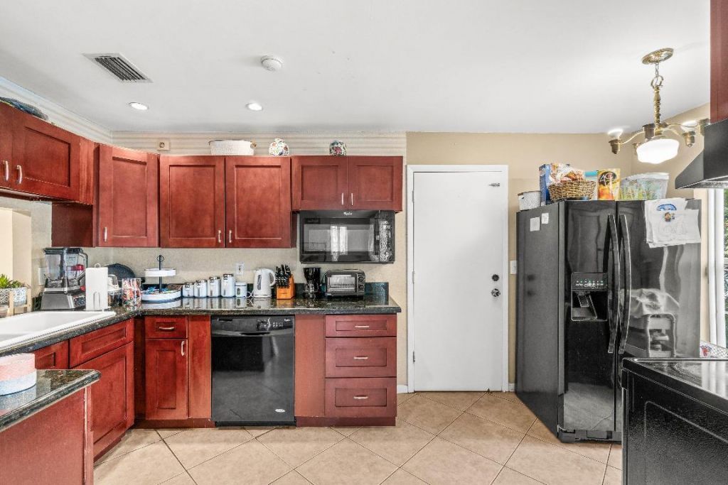 5697 Boynton Bay Circle, Boynton Beach, FL 33437 Photo