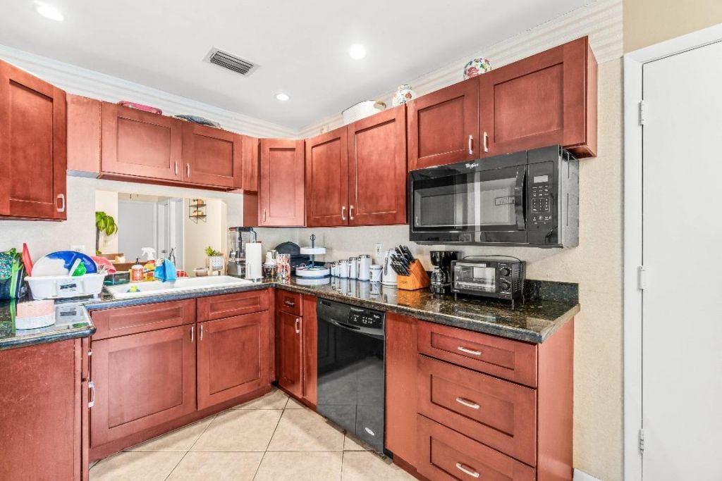 5697 Boynton Bay Circle, Boynton Beach, FL 33437 Photo