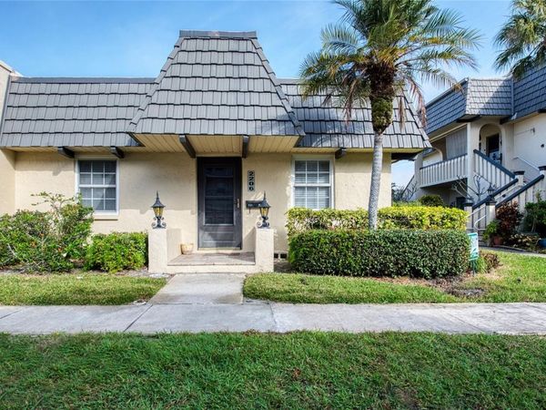 2206 CORDOVA GREEN, SEMINOLE, FL 33777