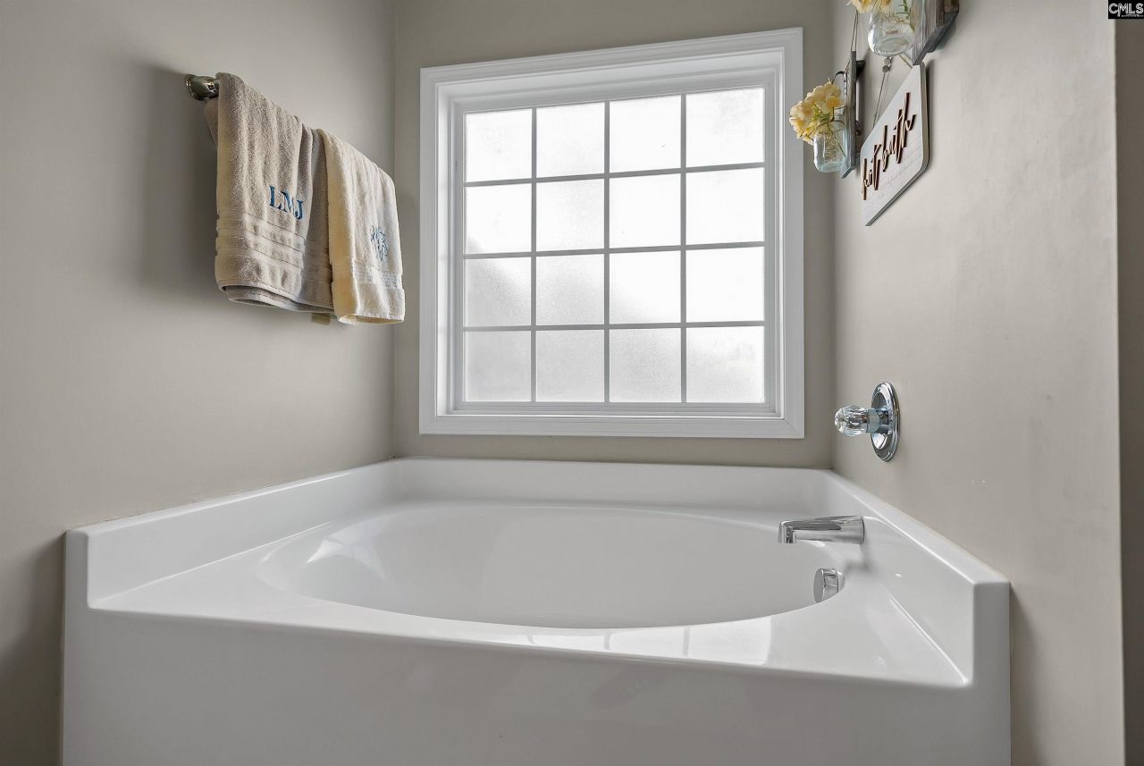 203 Pegonia Lane Photo 22