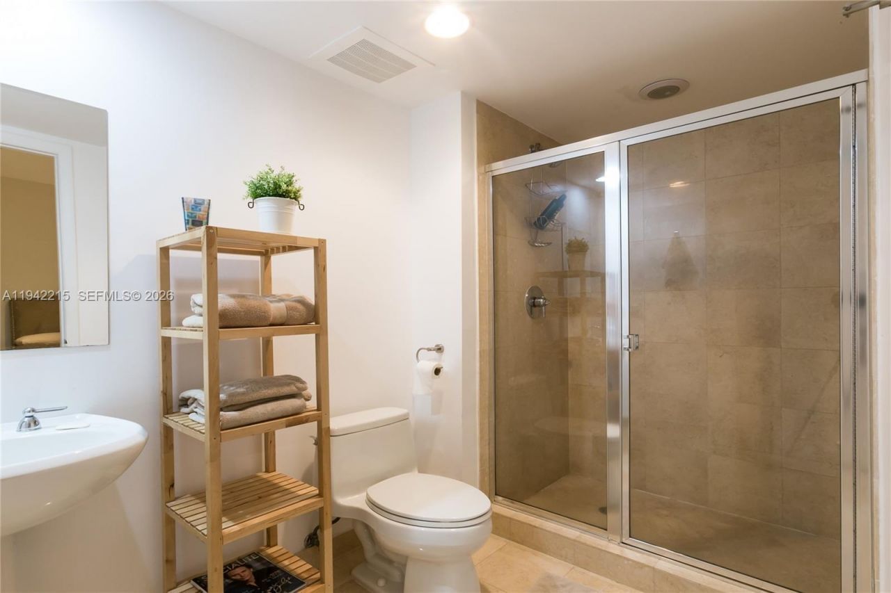 1830 S Ocean Dr, Unit 2110, Hallandale Beach, FL 33009 Photo