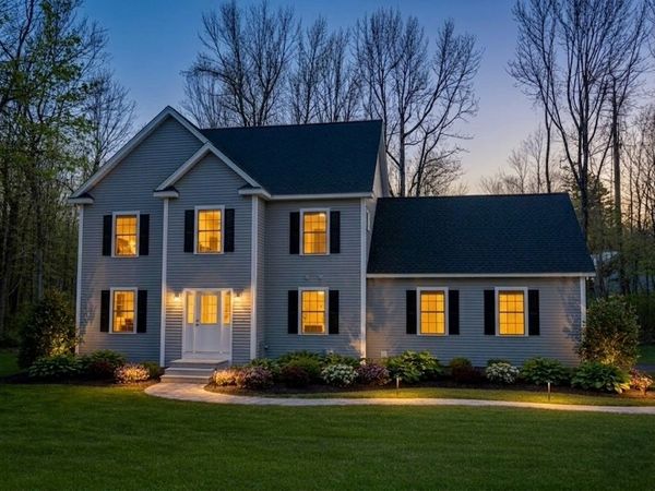 28 Forest Hill Dr., Rutland, MA 01543