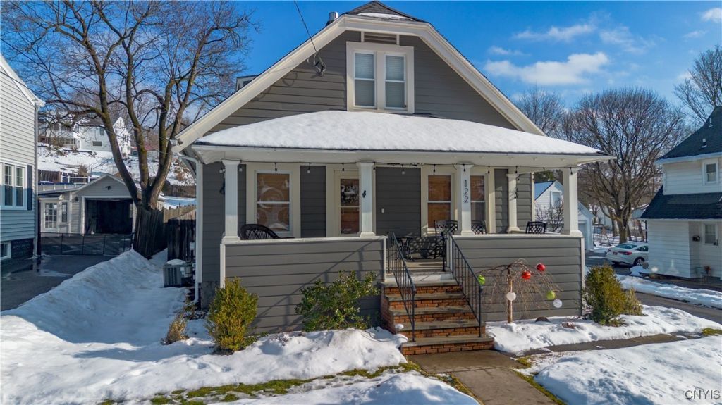 122 Century Drive, Syracuse, NY 13209 Main Photo