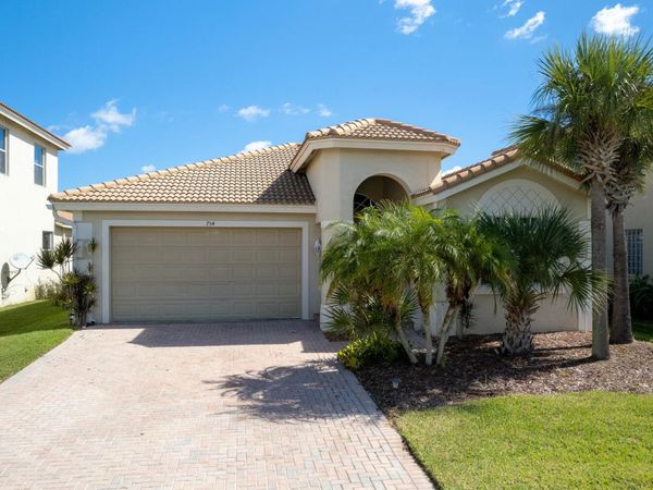 754 Aberfoyle Avenue, Fort Pierce, FL 34947