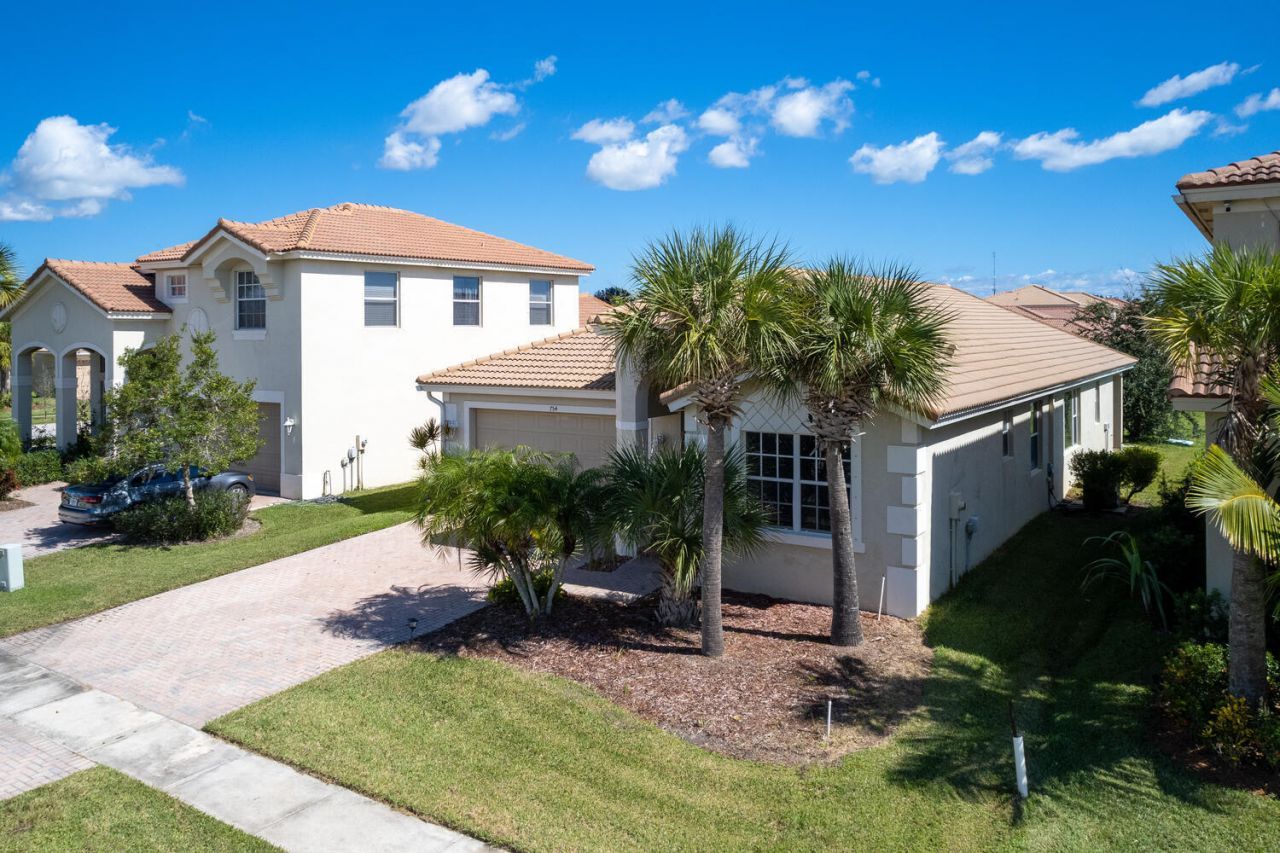 754 Aberfoyle Avenue, Fort Pierce, FL 34947 Photo