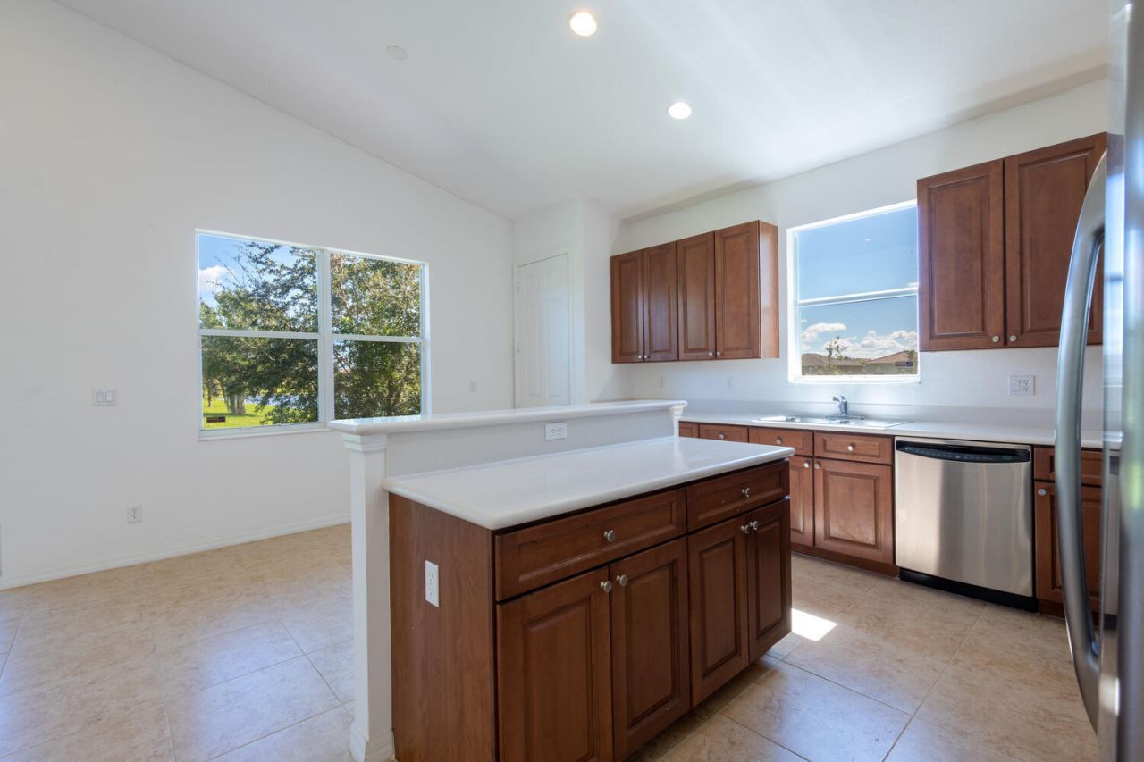 754 Aberfoyle Avenue, Fort Pierce, FL 34947 Photo