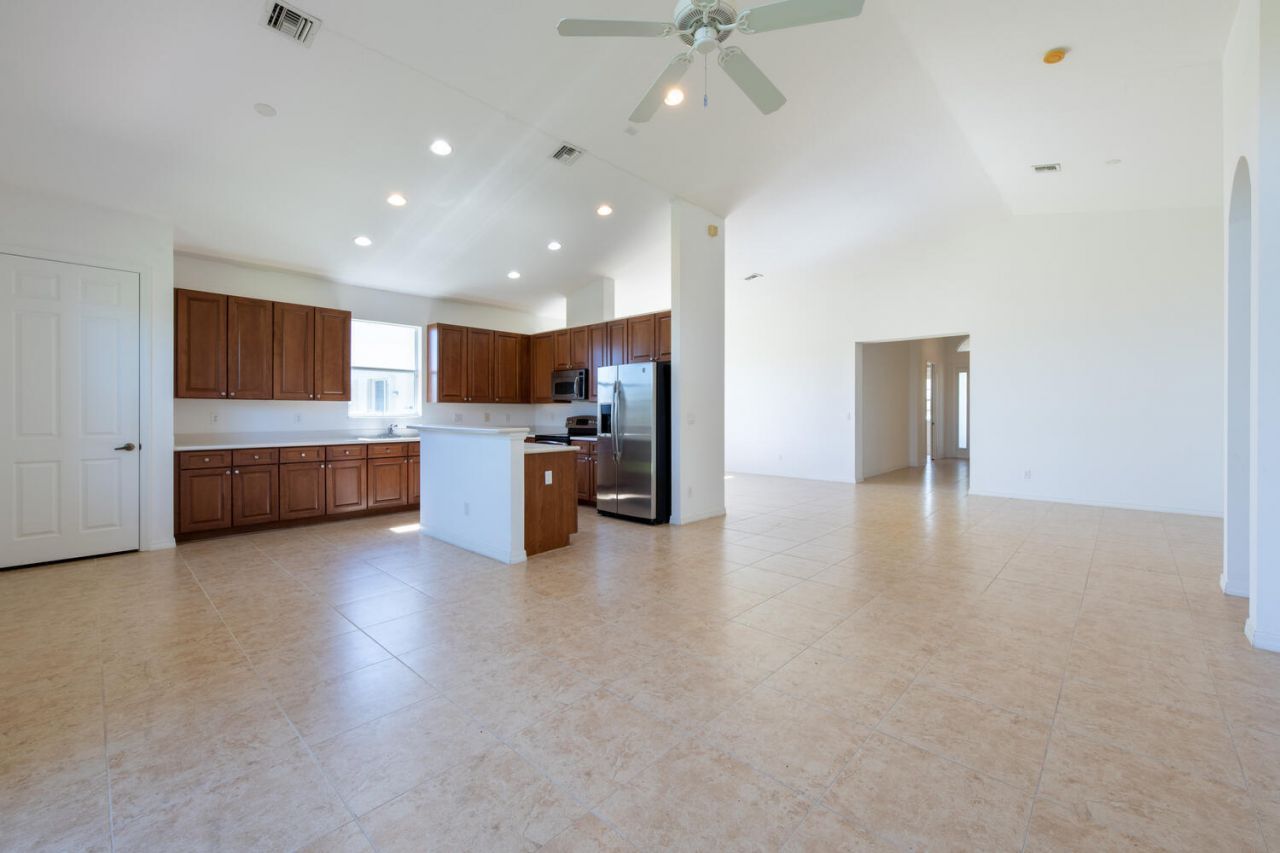 754 Aberfoyle Avenue, Fort Pierce, FL 34947 Photo