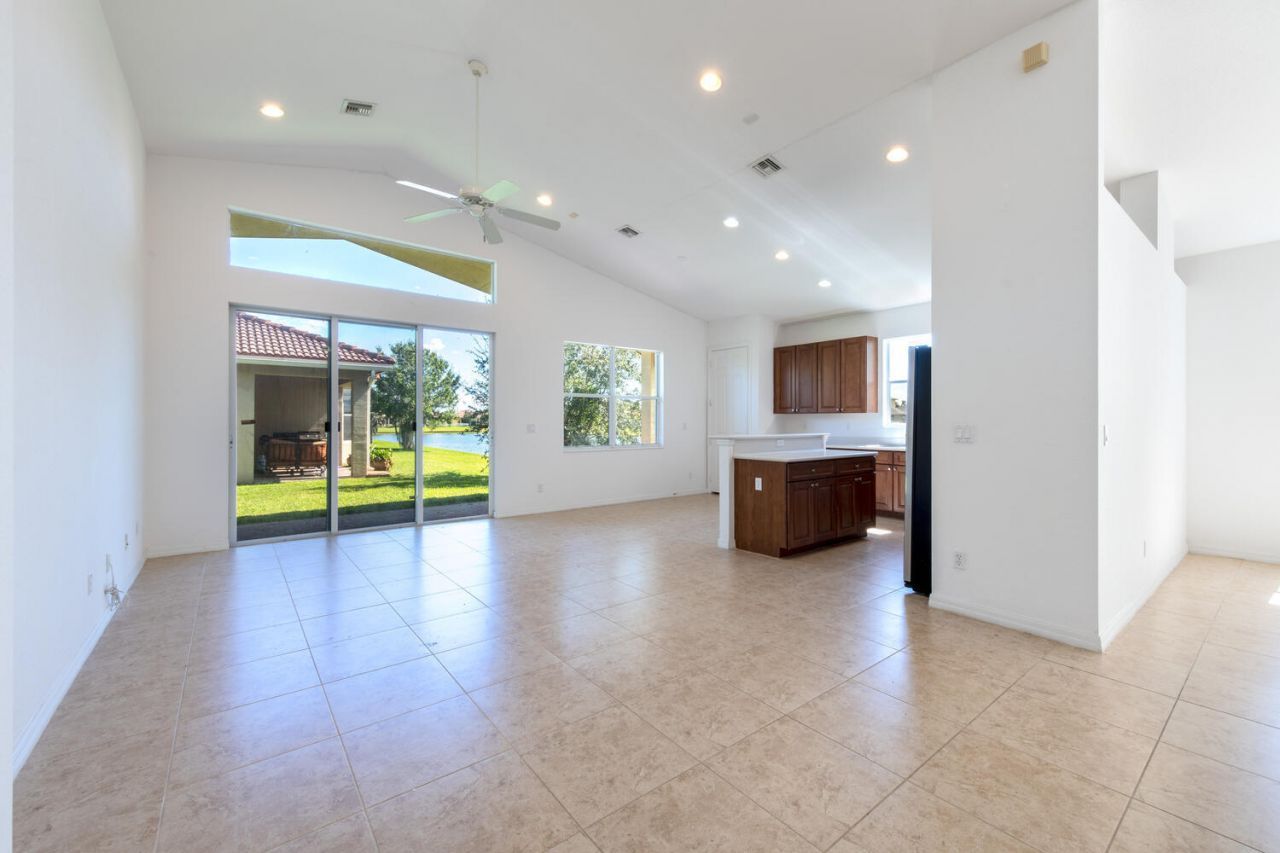 754 Aberfoyle Avenue, Fort Pierce, FL 34947 Photo