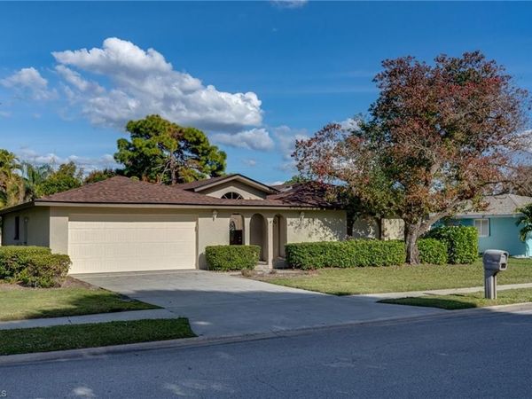 5860 Untermeyer CT, NORTH FORT MYERS, FL 33903