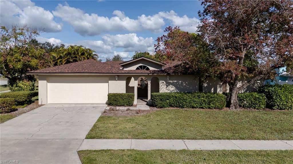 5860 Untermeyer Ct, North Fort Myers, FL 33903 Photo