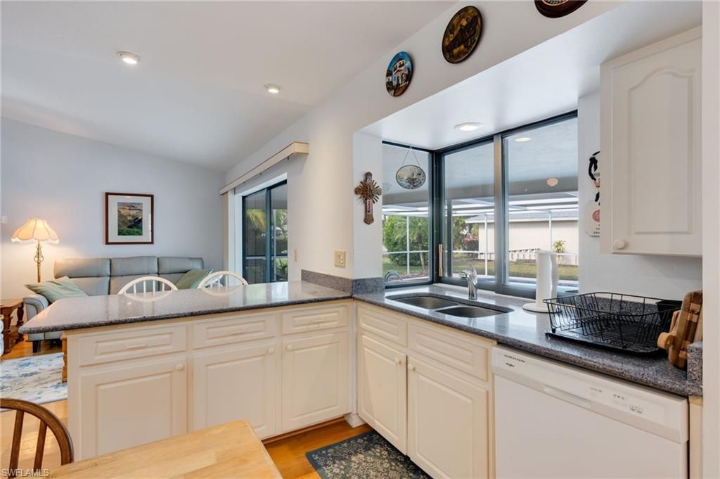 5860 Untermeyer Ct, North Fort Myers, FL 33903 Photo