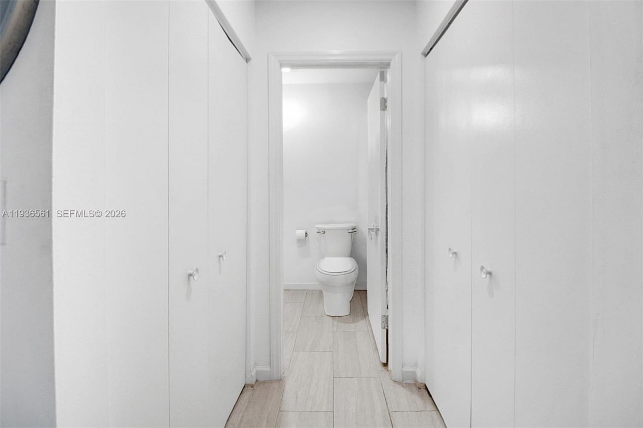 1000 NW N River Dr, Unit 20, Miami, FL 33136 Photo