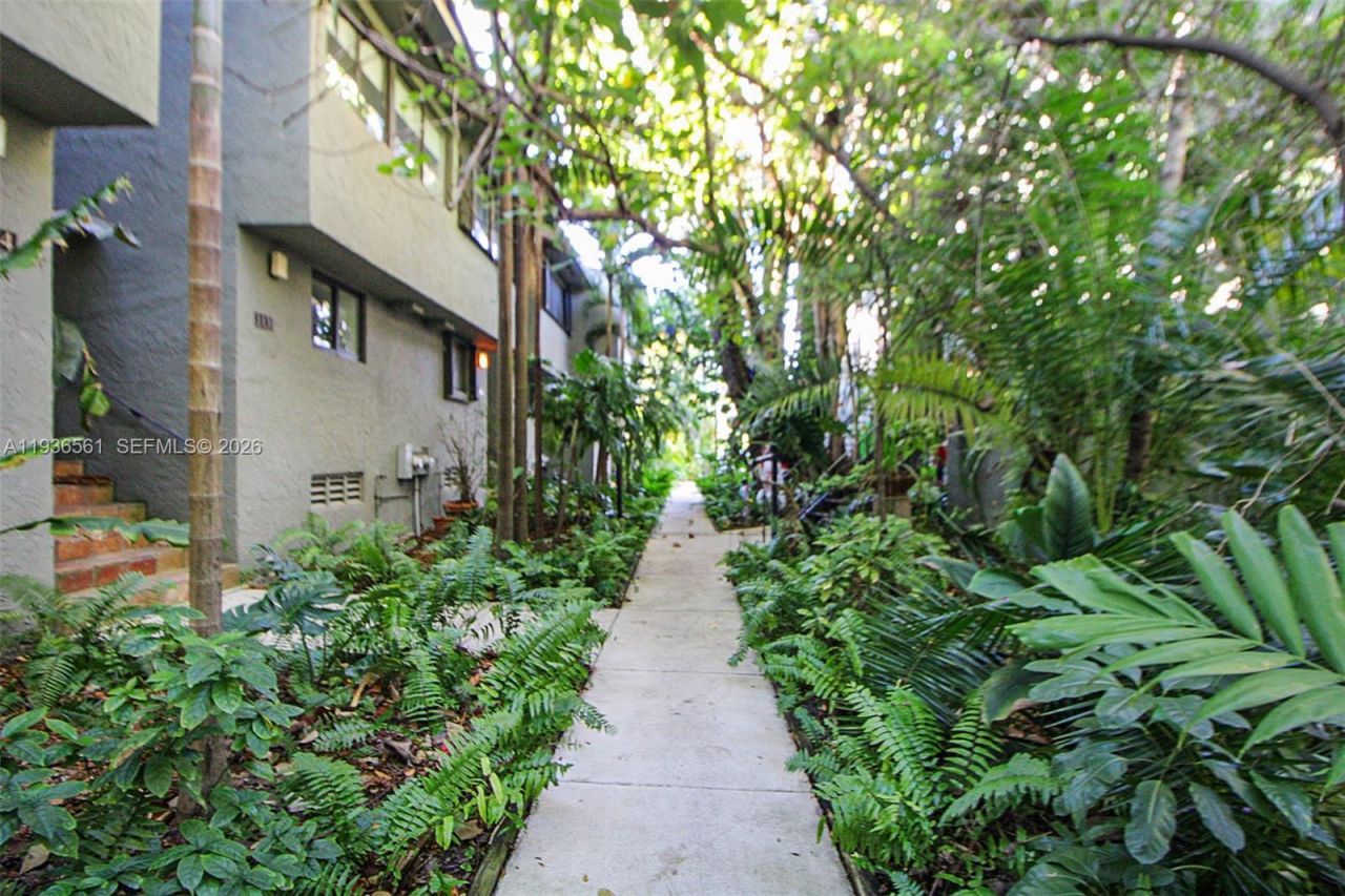 1000 NW N River Dr, Unit 20, Miami, FL 33136 Photo