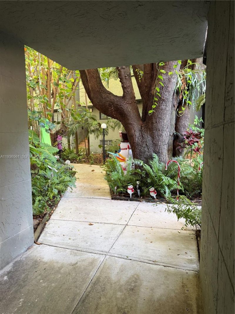 1000 NW N River Dr, Unit 20, Miami, FL 33136 Photo