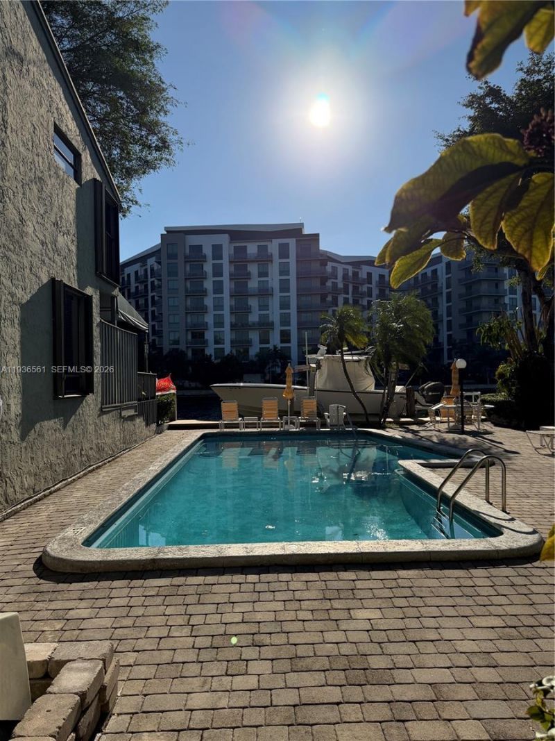 1000 NW N River Dr, Unit 20, Miami, FL 33136 Photo