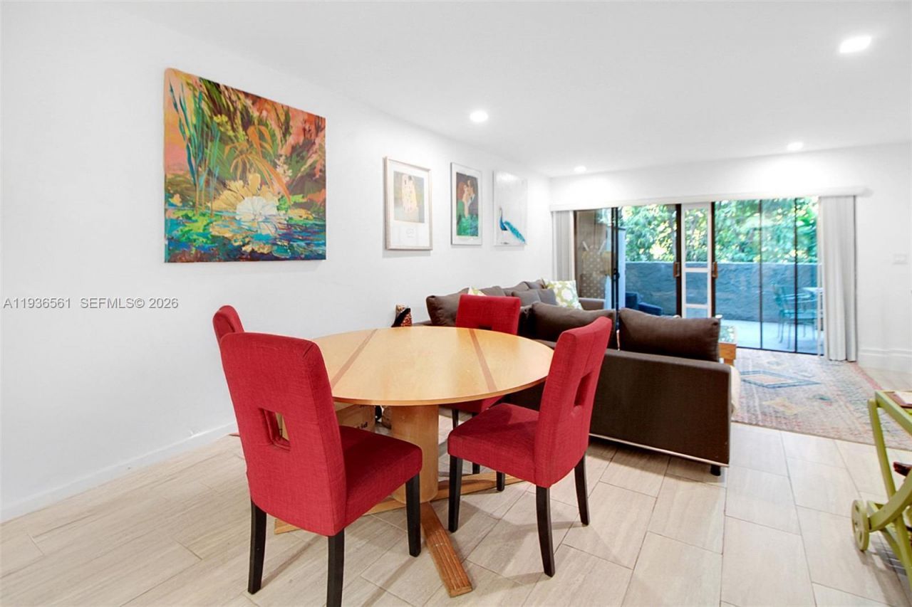 1000 NW N River Dr, Unit 20, Miami, FL 33136 Photo