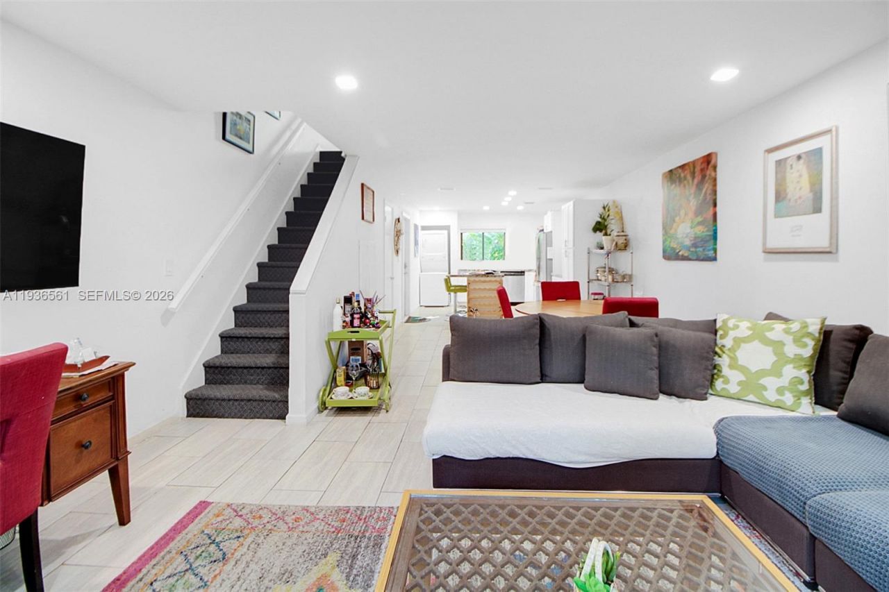 1000 NW N River Dr, Unit 20, Miami, FL 33136 Photo