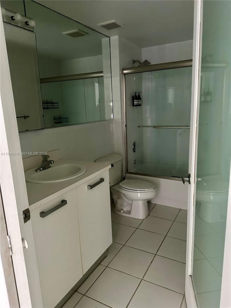 471 NE 25th St, Unit 301, Miami, FL 33137 Photo