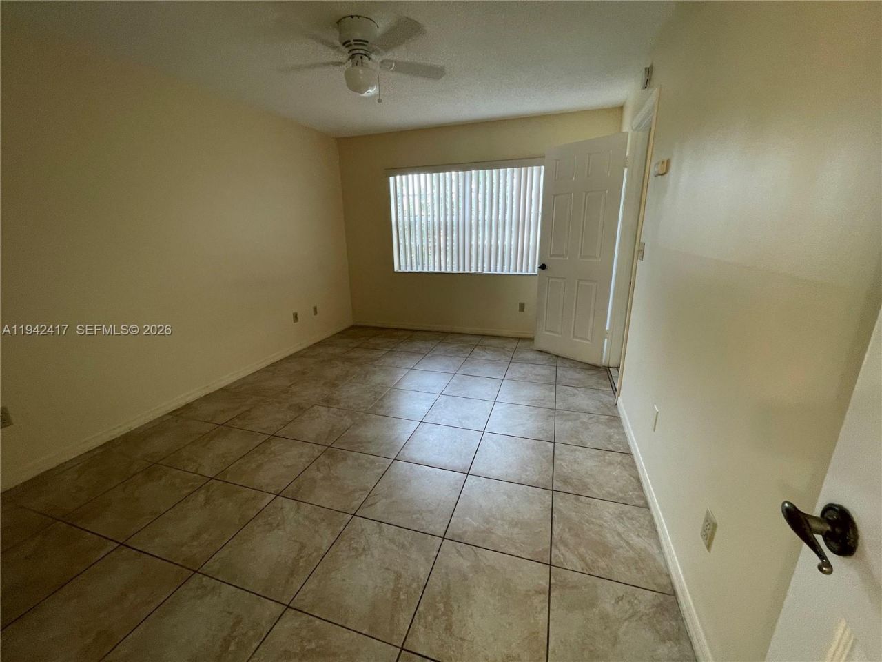 426 NE 210th Cir Ter, Unit 103-2, Miami, FL 33179 Photo