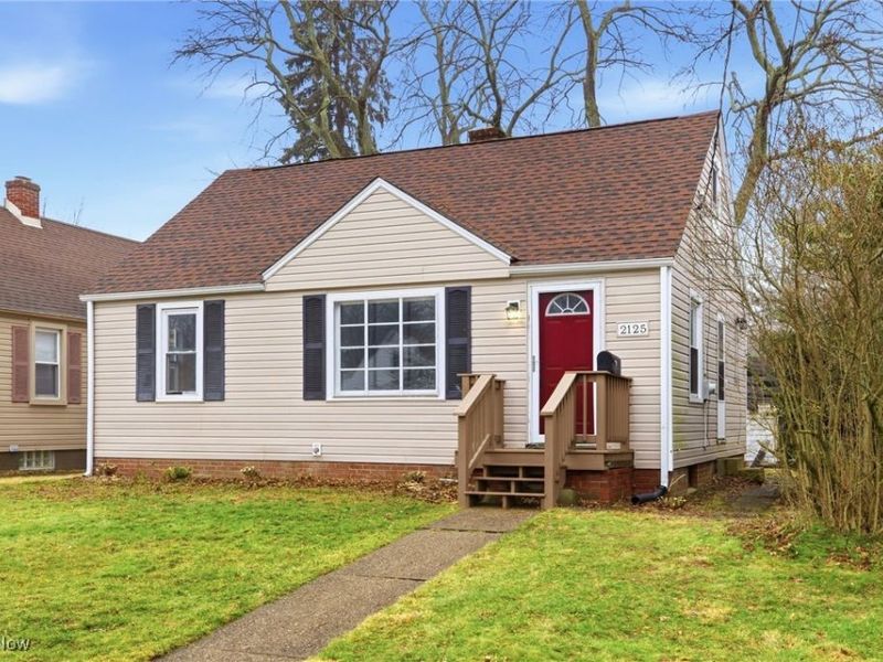 2125 39th Street NW, Canton, OH 44709 Photo 2