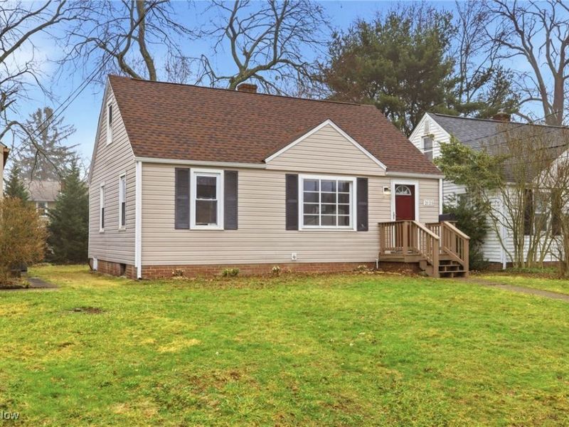 2125 39th Street NW, Canton, OH 44709 Photo 3