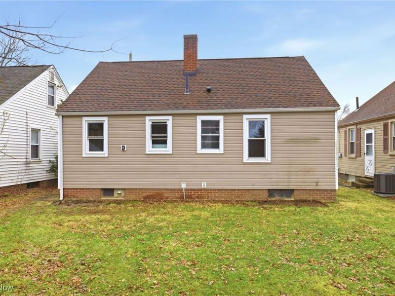 2125 39th Street NW, Canton, OH 44709 Photo 4