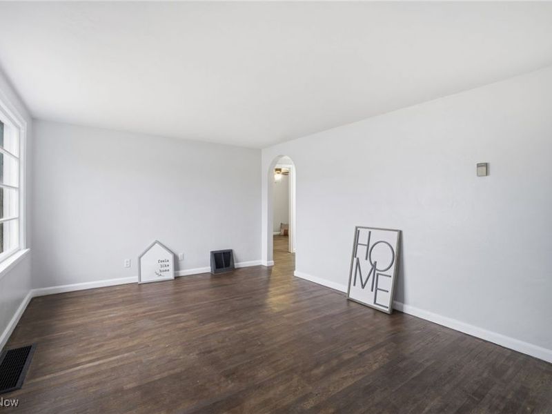 2125 39th Street NW, Canton, OH 44709 Photo 6