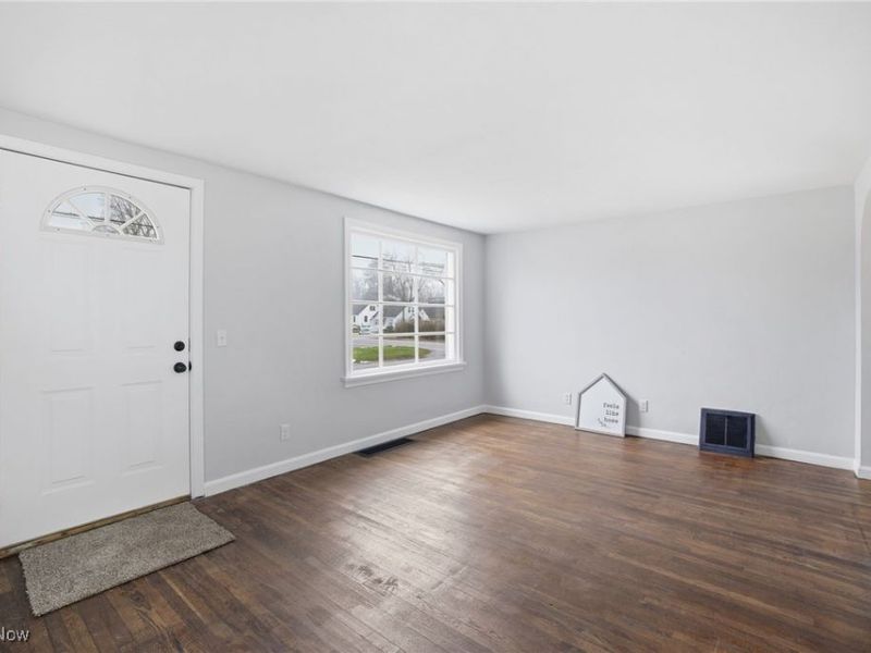 2125 39th Street NW, Canton, OH 44709 Photo 9