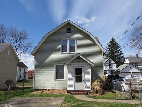 1227 Worley Avenue NW, Canton, OH 44703