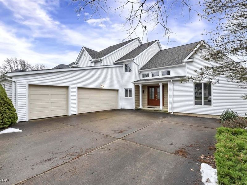 4397 Prestwick Crossing, Westlake, OH 44145 Photo 1