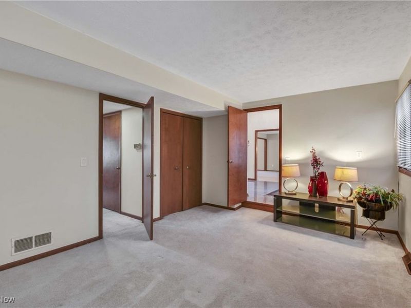 4397 Prestwick Crossing, Westlake, OH 44145 Photo 10