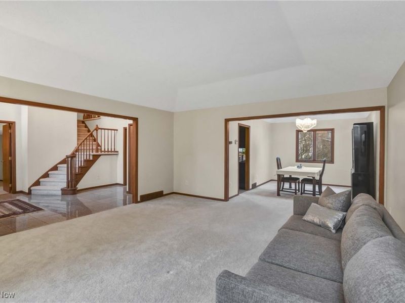 4397 Prestwick Crossing, Westlake, OH 44145 Photo 12