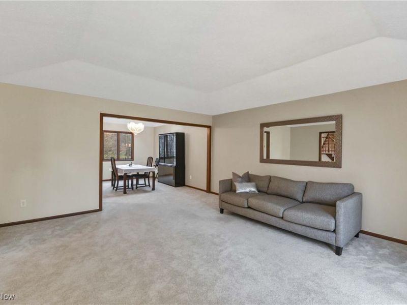 4397 Prestwick Crossing, Westlake, OH 44145 Photo 13