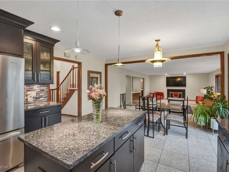 4397 Prestwick Crossing, Westlake, OH 44145 Photo 17