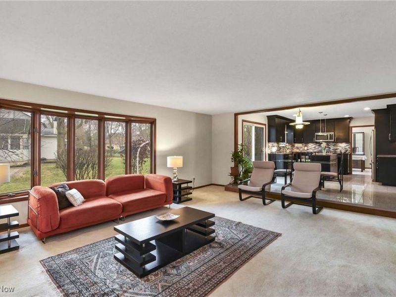 4397 Prestwick Crossing, Westlake, OH 44145 Photo 2