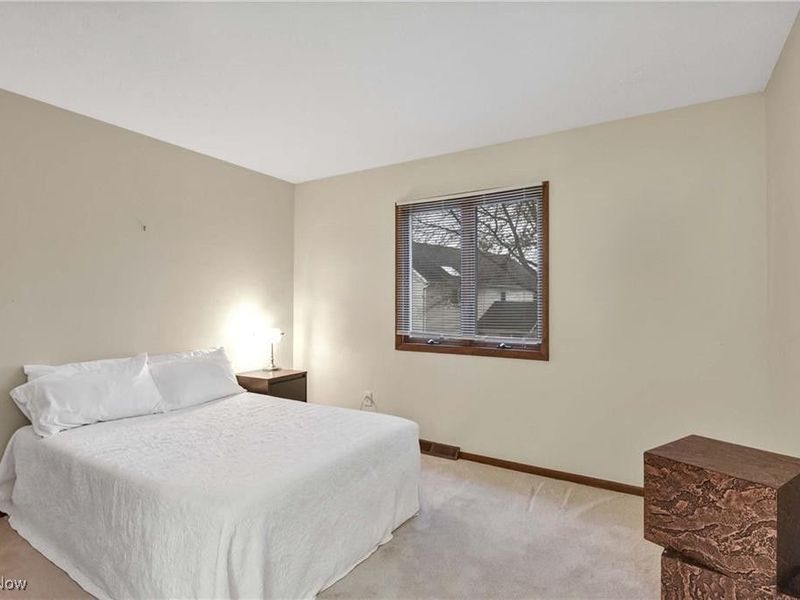 4397 Prestwick Crossing, Westlake, OH 44145 Photo 25