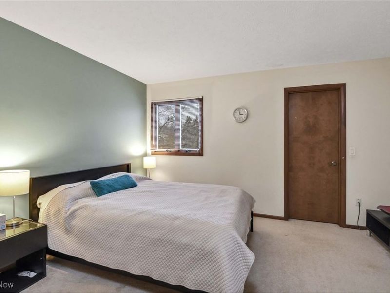 4397 Prestwick Crossing, Westlake, OH 44145 Photo 27